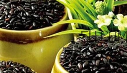 黑芝麻吃多久白發(fā)變黑？黑芝麻對頭發(fā)的功效