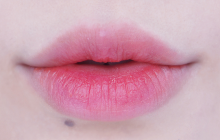 貝玲妃胭脂水發(fā)明故事 貝玲妃胭脂水不要涂唇 貝玲妃胭脂水發(fā)明故事 貝玲妃胭脂水不要涂唇