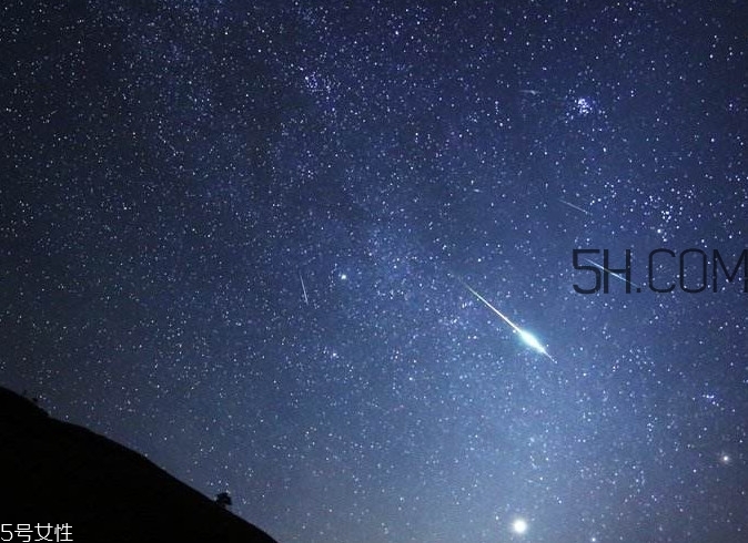 看到火流星預示著什么？火流星是怎么形成的