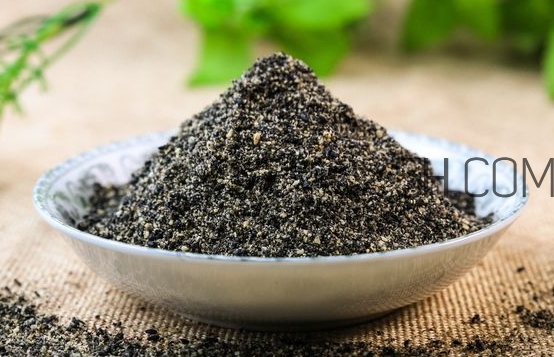 黑芝麻吃多久白發(fā)變黑？黑芝麻對頭發(fā)的功效