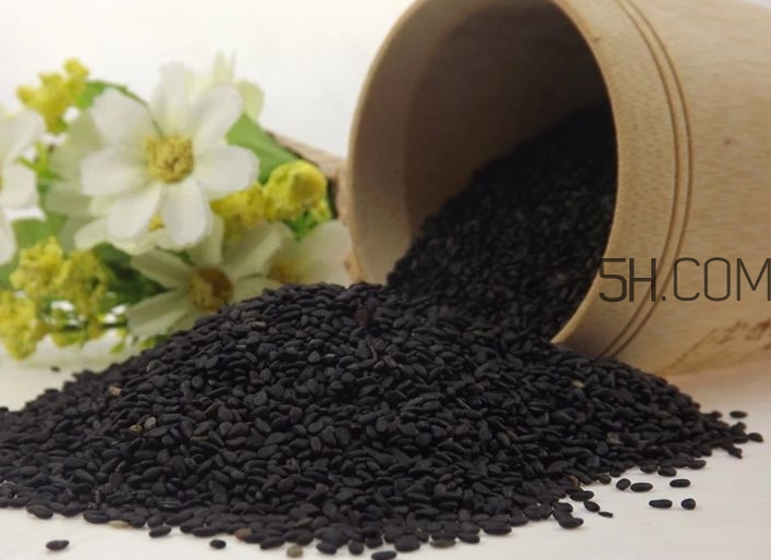 黑芝麻清洗掉色正常嗎？黑芝麻有黑色素嗎？