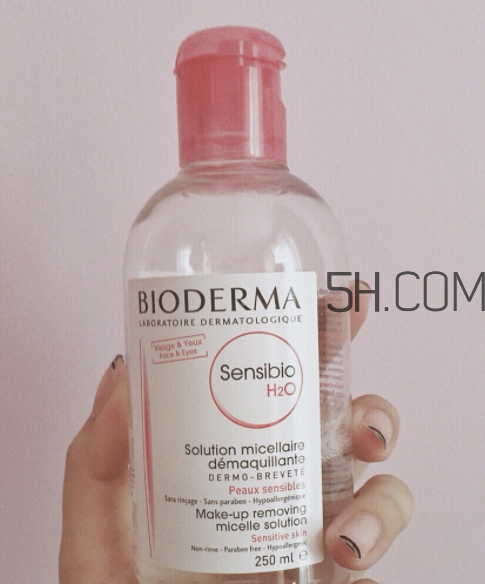 貝德瑪卸妝水能卸眼唇嗎？貝德瑪卸妝水能卸眼妝嗎？