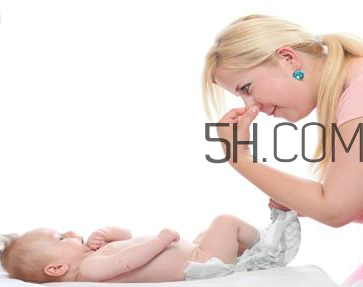 嬰兒不消化怎么辦？嬰兒大便干燥怎么辦？