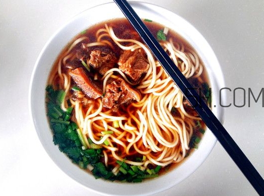 牛肉面用什么面條 牛肉面用什么湯底 牛肉面用什么面條 牛肉面用什么湯底