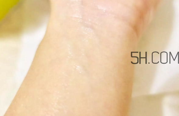 歐緹麗臻美亮白精華液多少錢(qián)？歐緹麗臻美亮白精華液怎么樣？