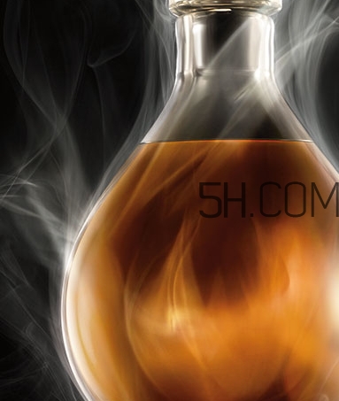 海藍之謎鎏金精華怎么用？海藍之謎鎏金精華使用心得