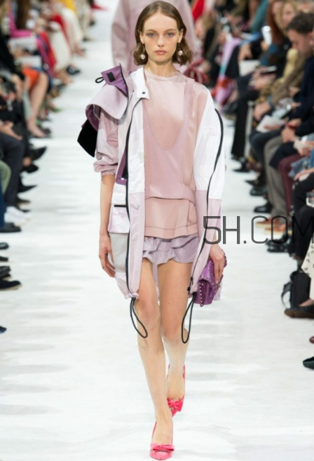 valentino2018春夏系列怎么樣_好看嗎？