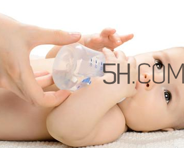 嬰兒鼻塞怎么辦？嬰兒吐奶怎么辦？