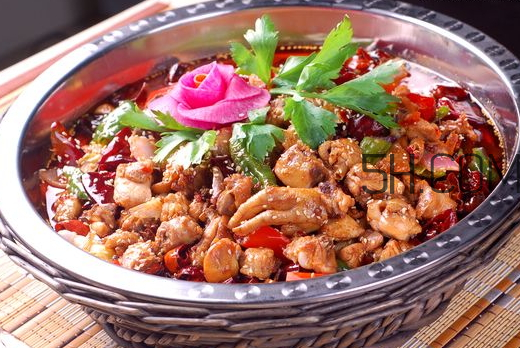 大盤雞放什么調(diào)料 ?大盤雞為什么放啤酒 大盤雞放什么調(diào)料 ?大盤雞為什么放啤酒