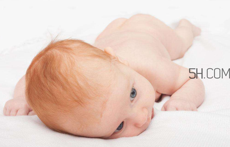 寶寶發(fā)燒嘔吐怎么辦？寶寶斜視怎么辦？