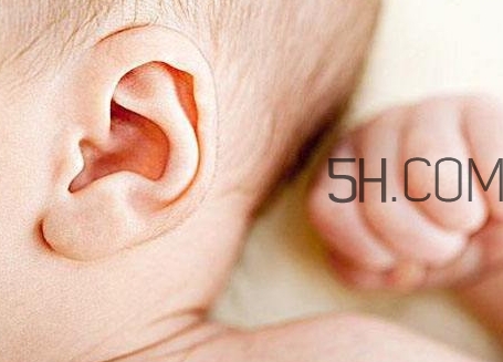 耳朵會(huì)感染腳氣嗎？耳朵感染腳氣怎么治