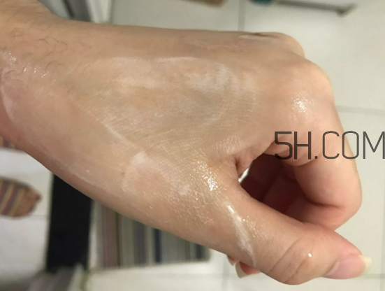 韓束墨菊巨補(bǔ)水5件套禮盒多少錢_有什么 韓束墨菊巨補(bǔ)水5件套禮盒多少錢_有什么