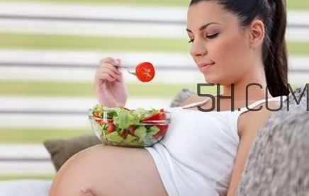 胎膜早破是一直流水嗎？胎膜早破的臨床表現(xiàn)