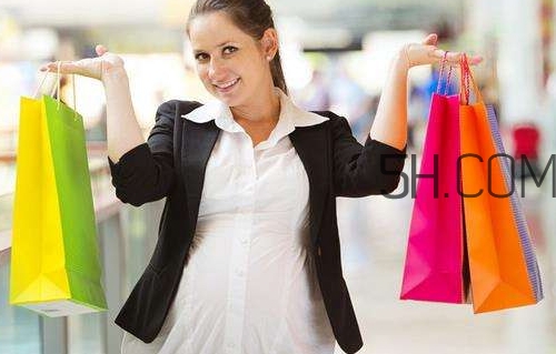 胎膜早破是一直流水嗎？胎膜早破的臨床表現(xiàn)