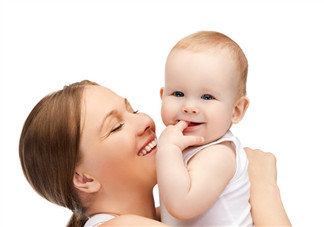 嬰兒夜哭怎么辦？嬰兒臉上起小紅點如何護(hù)理？