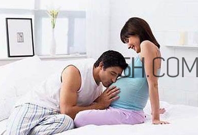 孕晚期同房有助于生產(chǎn)嗎？孕晚期同房對胎兒有影響嗎？