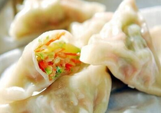 十個(gè)月的寶寶可以吃餃子嗎？寶寶吃什么餡的餃子好？