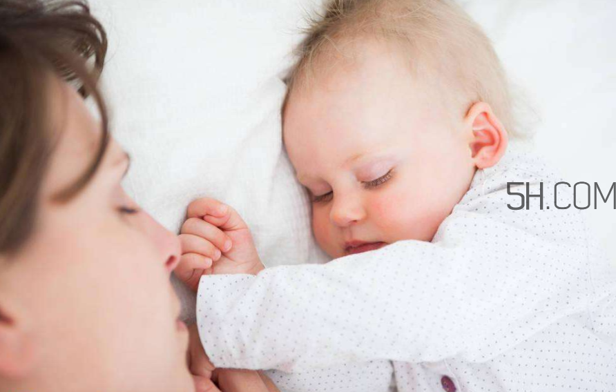 哺乳期不能吃什么食物？奶水多寶寶吃不完怎么辦？