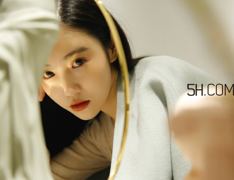 中耳炎能吃雞蛋嗎？中耳炎能吃螃蟹嗎？