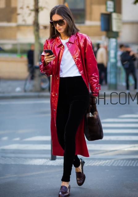 紅色外套里面配什么？紅色外套內(nèi)搭什么顏色？