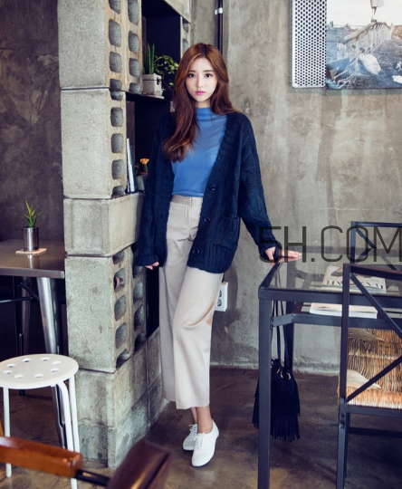 針織開衫配什么褲子？針織開衫搭配褲子圖片