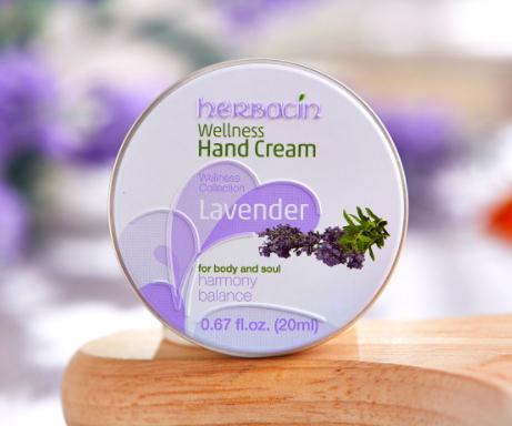 herbacin賀本清護手霜鐵盒裝怎么樣？哪個顏色好？