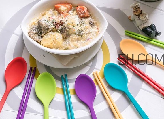 教會寶寶自己吃飯，你做到這些了嗎？