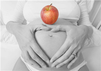 小孩風(fēng)熱感冒怎么辦？小孩子高燒手腳冰涼怎么處理？