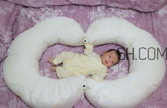 哺乳枕有必要買嗎？哺乳枕有用嗎？