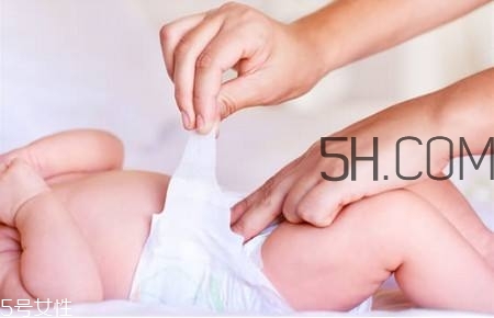 紙尿布和布尿布有什么區(qū)別?紙尿布和布尿布哪個(gè)好? 紙尿布和布尿布有什么區(qū)別?紙尿布和布尿布哪個(gè)好?