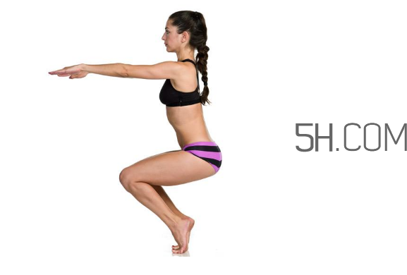 深蹲會讓小腿變粗嗎？倒立能減肚子上的肉嗎？