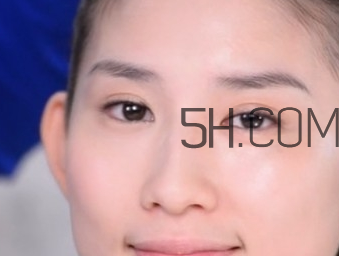 悅詩風(fēng)吟隔離乳怎么用？悅詩風(fēng)吟隔離乳色號怎么選？