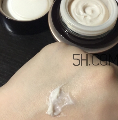 雪花秀眼霜適合什么年齡？雪花秀眼霜適合什么膚質(zhì)