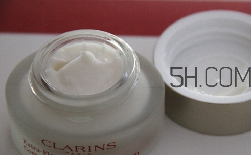 嬌韻詩有幾款眼霜？嬌韻詩眼霜哪款好用