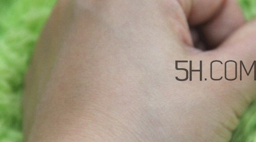 嬌韻詩有幾款眼霜？嬌韻詩眼霜哪款好用