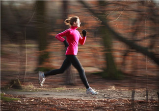 跑步時間多長合適？跑步用什么鞋？