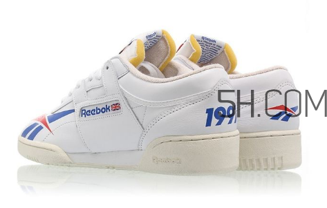 kasina與reebok聯(lián)名復(fù)古運動鞋多少錢_在哪買？