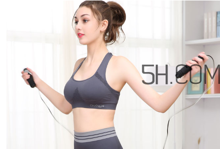 運(yùn)動(dòng)前吃什么好？跳繩減肥會(huì)瘦胸嗎？