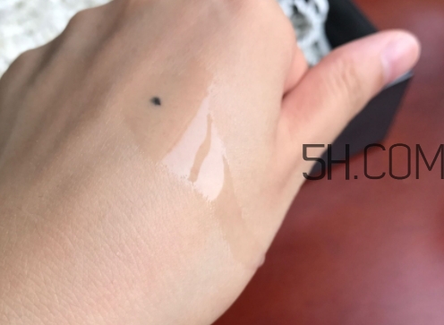 雅詩蘭黛肌底微精華怎么樣？雅詩蘭黛肌底微精華功效