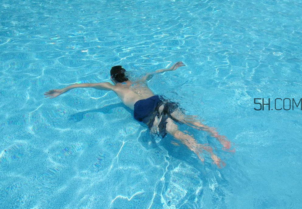 游泳后要滴眼藥水嗎？游泳后馬上吃東西好嗎？