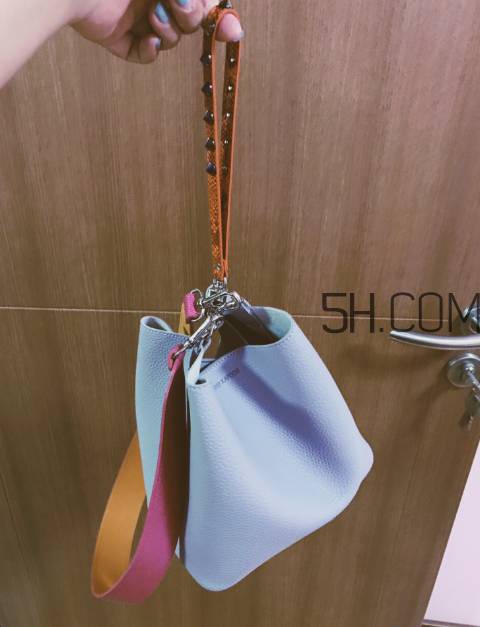 find kapoor水桶包在哪買？find kapoor包是真皮的嗎？