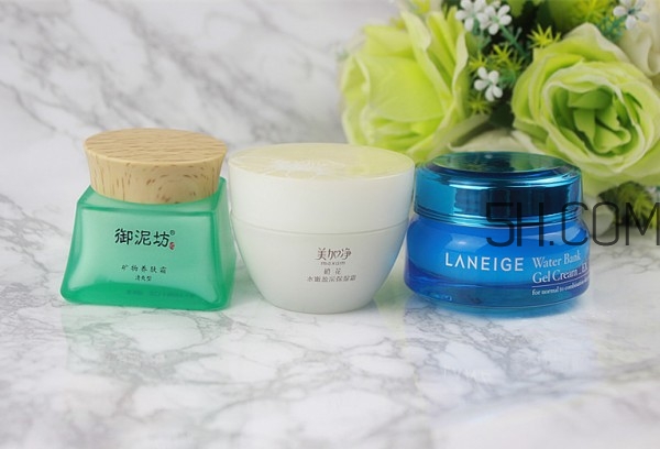 御泥坊面霜和美加凈面霜哪個(gè)好? 御泥坊面霜和美加凈面霜哪個(gè)好?