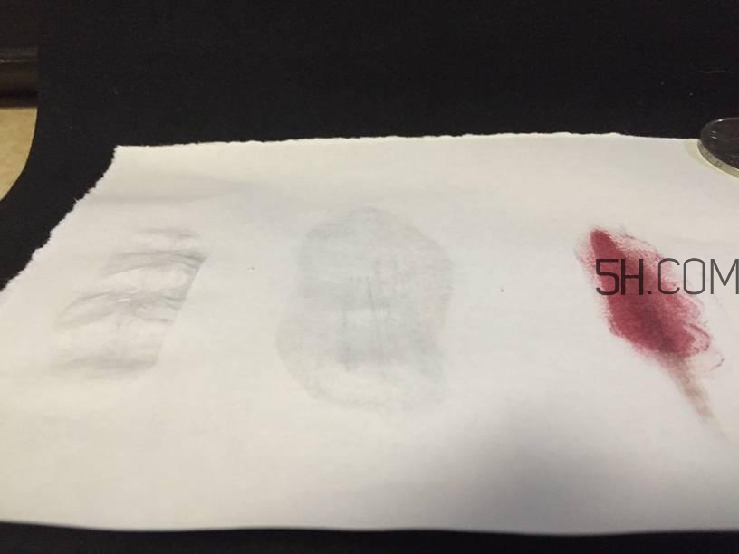 彼得羅夫娃娃臉面霜和嬌韻詩瘦臉精華哪個(gè)好? 彼得羅夫娃娃臉面霜和嬌韻詩瘦臉精華哪個(gè)好?