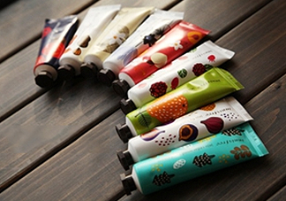 悅詩(shī)風(fēng)吟香氛護(hù)手霜怎么樣？悅詩(shī)風(fēng)吟香氛護(hù)手霜哪個(gè)好？