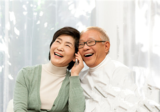 頸椎病是不是不能睡枕頭？頸椎病是不是老想睡覺？