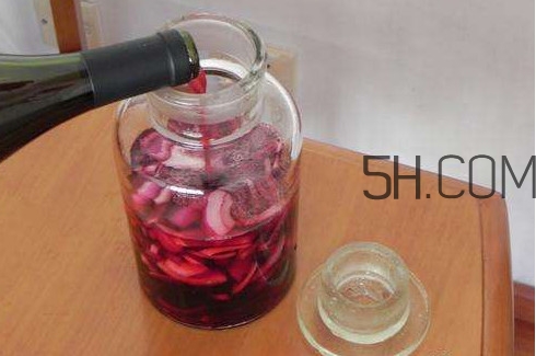 葡萄酒泡洋蔥怎么做？葡萄酒泡洋蔥的功效與作用