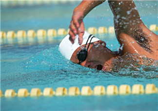 游泳后要滴眼藥水嗎？游泳后馬上吃東西好嗎？