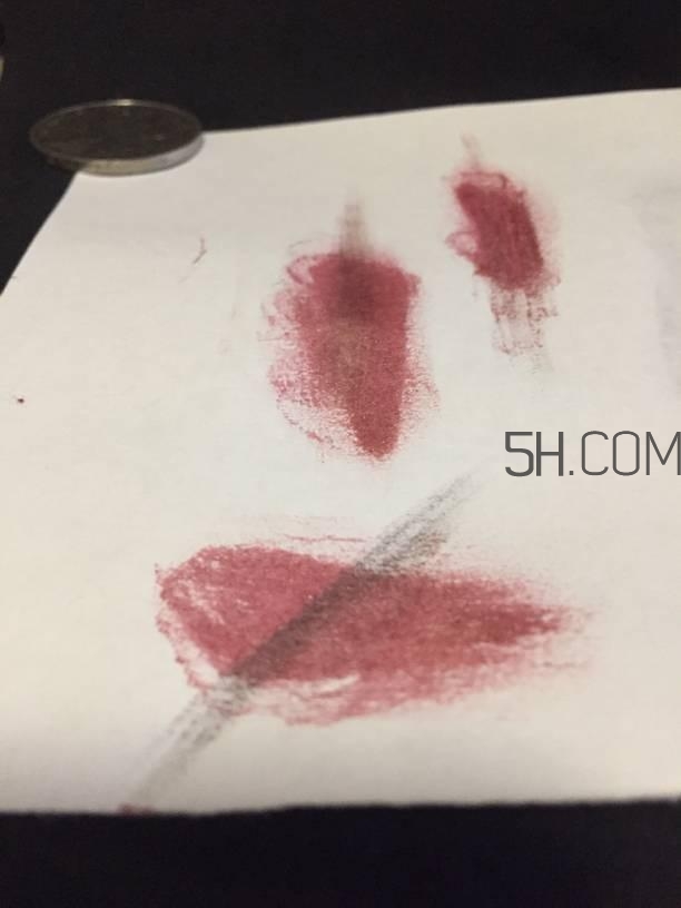 彼得羅夫娃娃臉面霜和嬌韻詩瘦臉精華哪個(gè)好? 彼得羅夫娃娃臉面霜和嬌韻詩瘦臉精華哪個(gè)好?