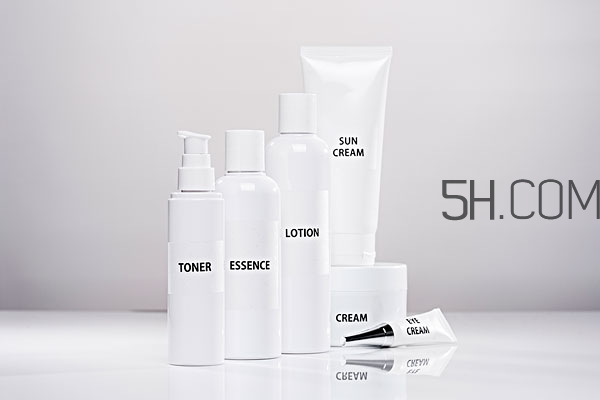 水乳防曬霜的正確順序 水乳和防曬霜使用順序 水乳防曬霜的正確順序 水乳和防曬霜使用順序