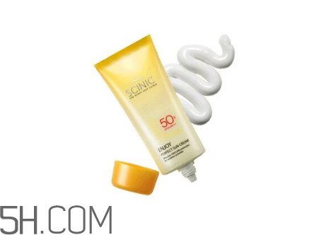 秋天怎么選擇防曬霜？秋天天天洗澡的危害